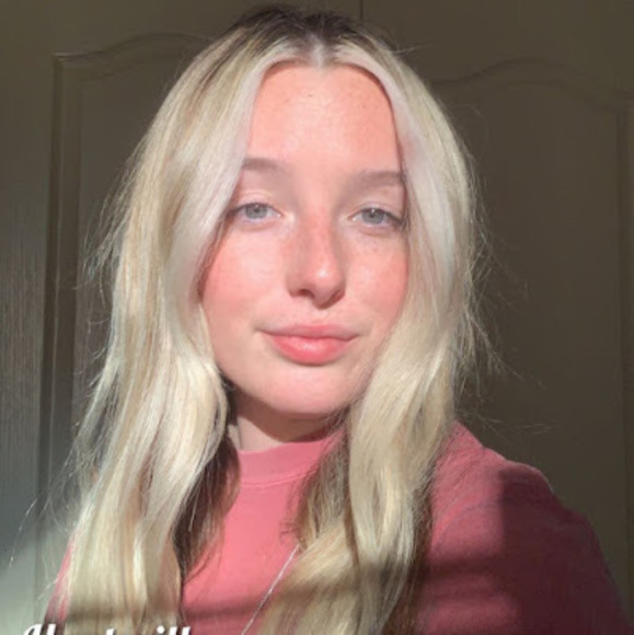 Meet your Posher, Madison - Picture 1 of 1